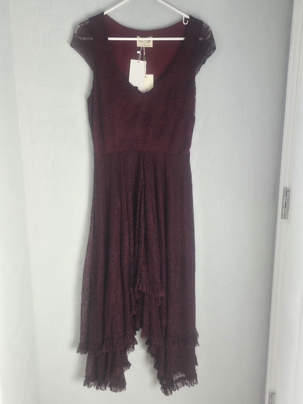 Joyfolie Burgundy Lace Midi Dress with High-Low Hem